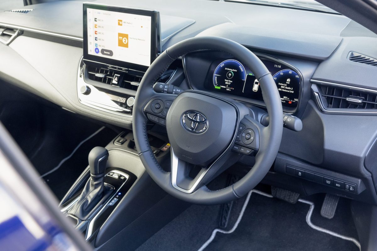 Así sería el nuevo Toyota Corolla, con un diseño más deportivo y tecnología electrificada