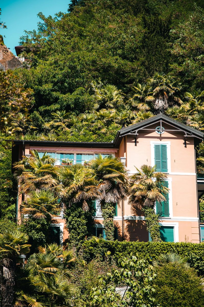 Villa Lugano: detuvieron a una mujer que vendía ruedas de un BMW robado por internet